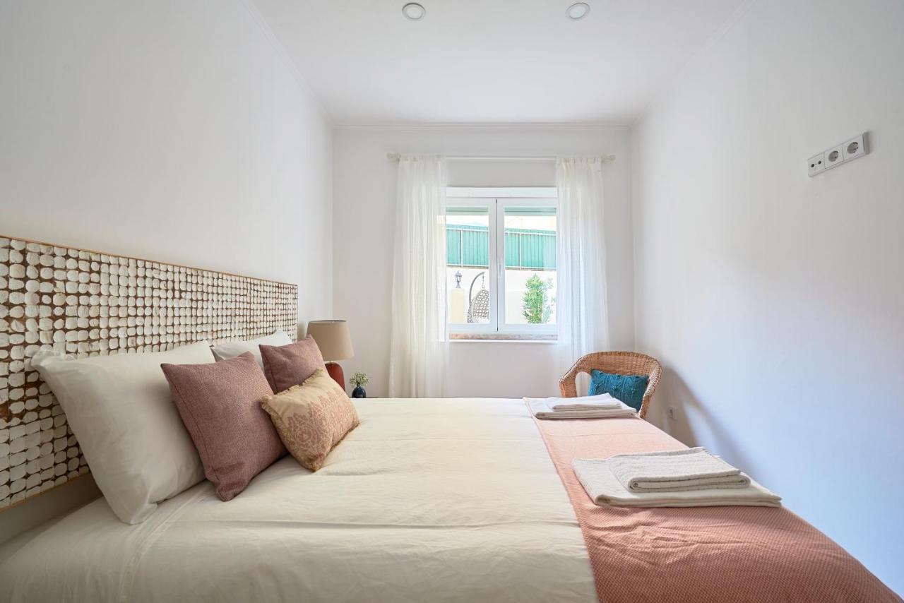 Belem Light Filled Apt With Patio, By Timecooler Lisbon Exterior photo