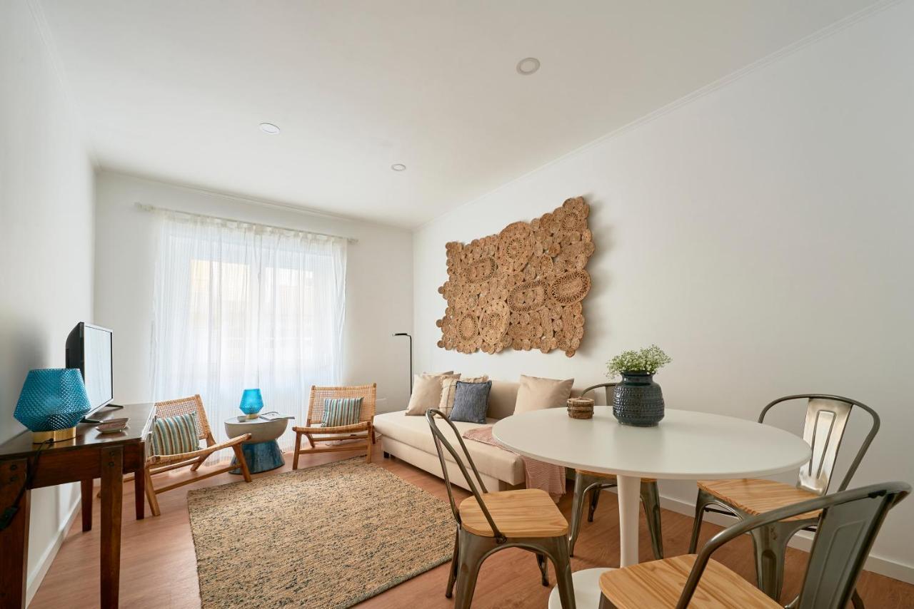 Belem Light Filled Apt With Patio, By Timecooler Lisbon Exterior photo